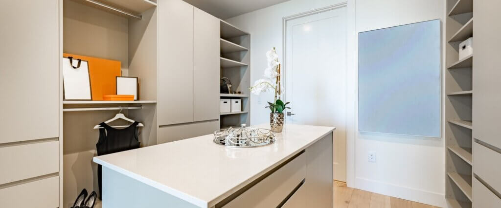 luxury walk in closets at corsica villas townhomes for rent